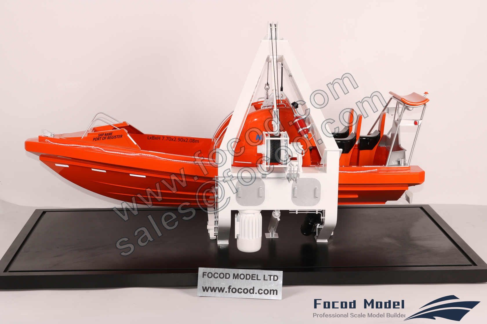 custom made model of fast rescue boat with davit